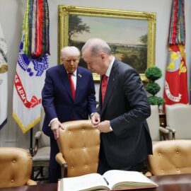 ‏لماذا يمدح ترامب أردوغان كثيراً وما علاقة الصين بالأمر ؟!!